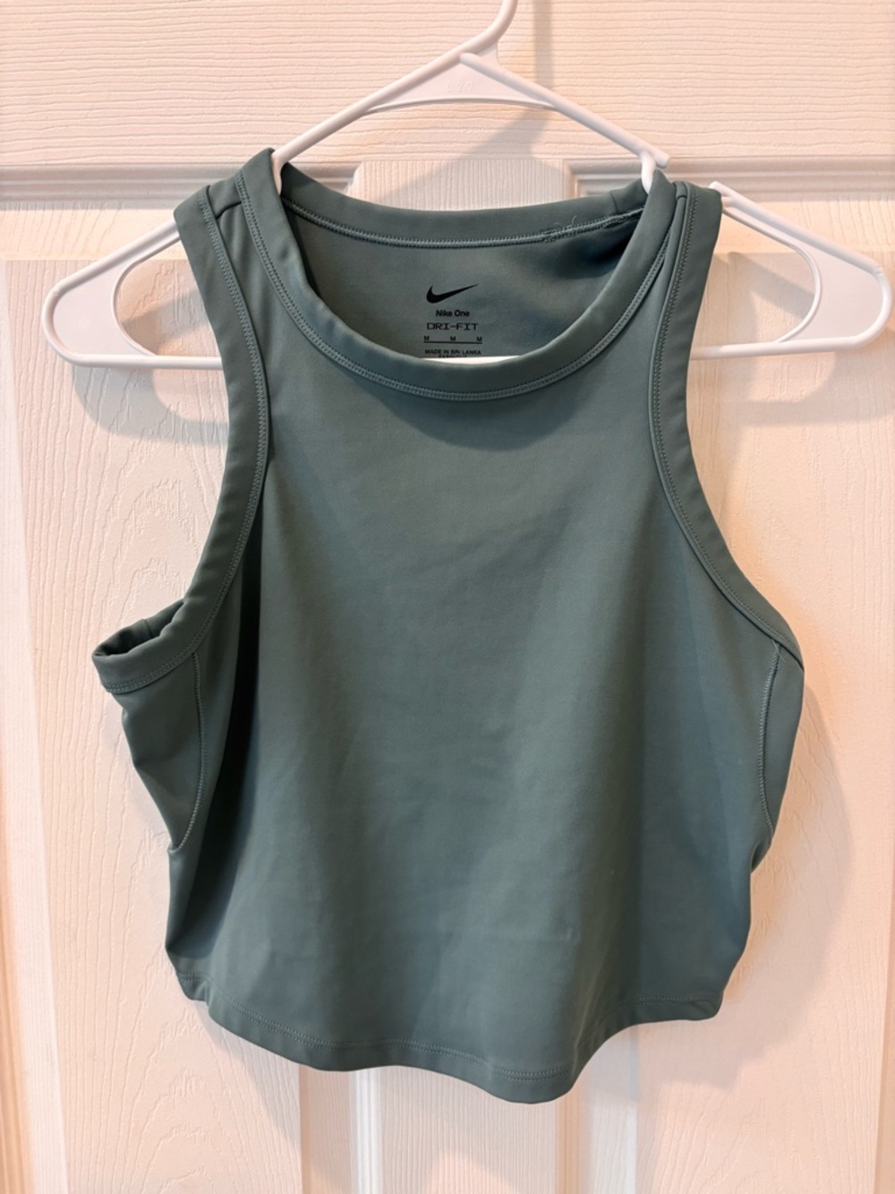 Nike  Dri-FIT CroppedTank Top/ Sports Bra